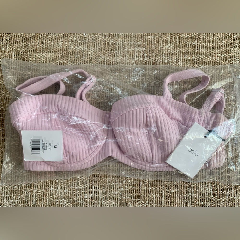 💕 NEW! RIBBED ONIA PASTEL PINK ADJUSTABLE UNDERWIRE SWIM BRA SIZE: M 34B-34C - Picture 8 of 8